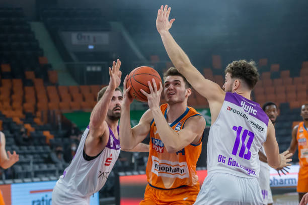 为球队提供 为球队提供