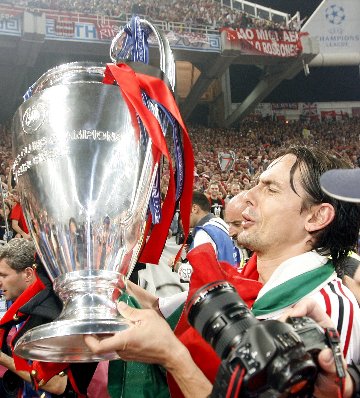 胜利背后的 胜利背后的