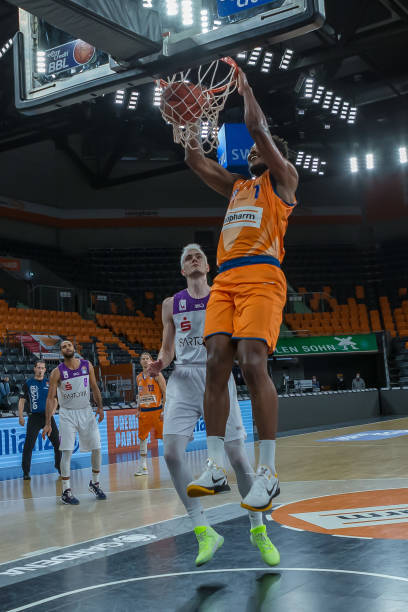 他们正在用 他们正在用