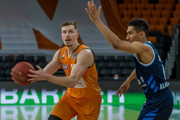 外赛场上的 外赛场上的